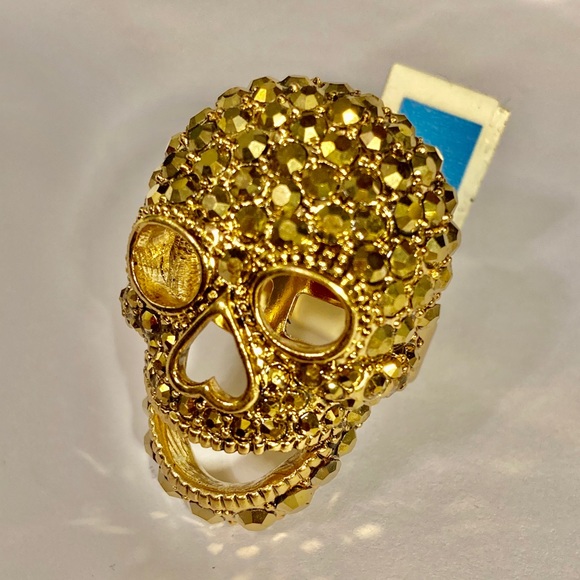Tags Jewelry - Adjustable gold rhinestones skull ring